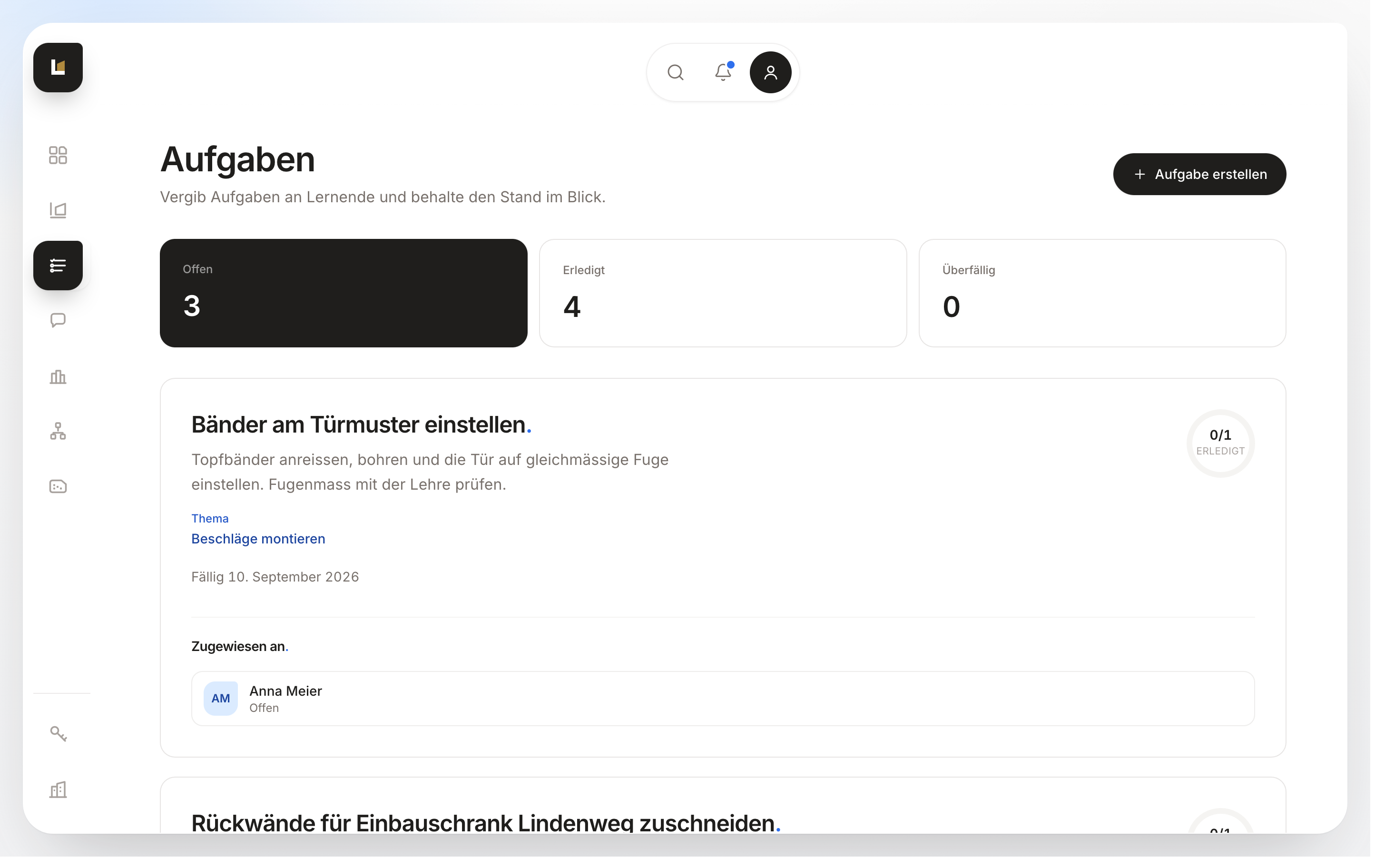 Aufgabenliste eines Betriebs in LEHRWERK: Bänder am Türmuster einstellen, mit Begleitauftrag, Thema und Fälligkeit.
